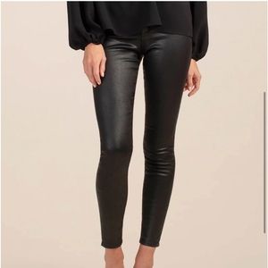 🔘AG “Farah” black coated jean